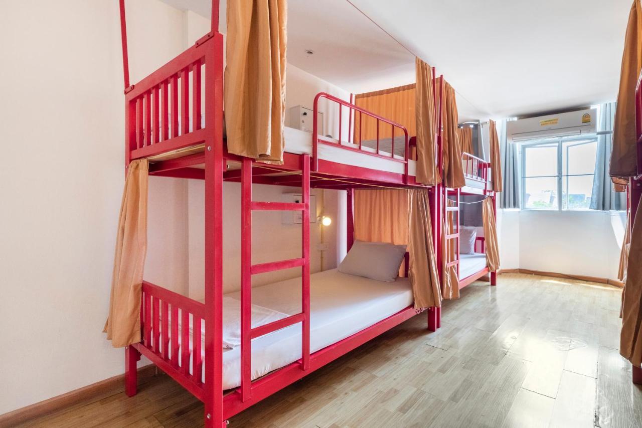 Oyo 618 At Khaosan Hostel (Adults Only) Банкок Екстериор снимка