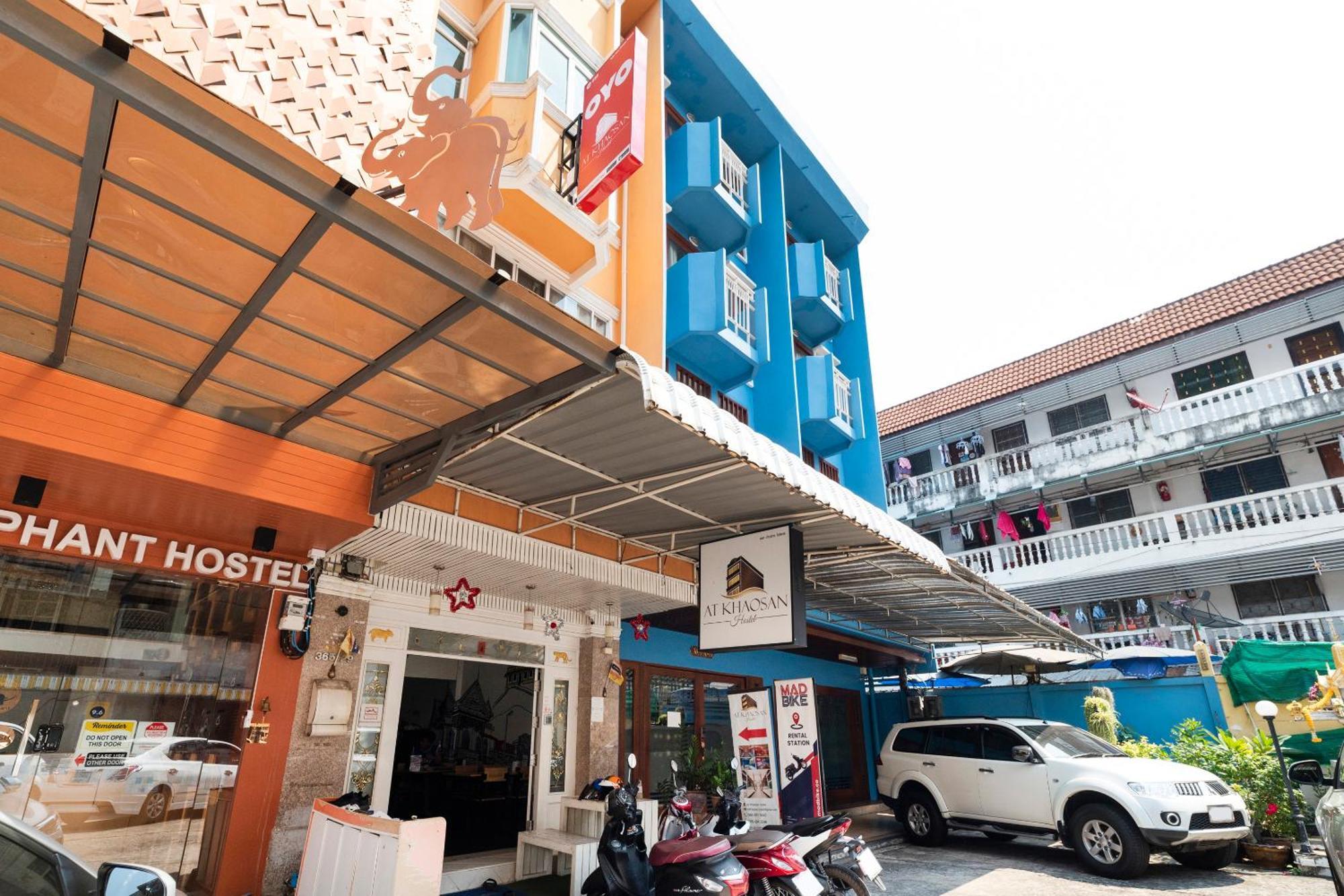 Oyo 618 At Khaosan Hostel (Adults Only) Банкок Екстериор снимка