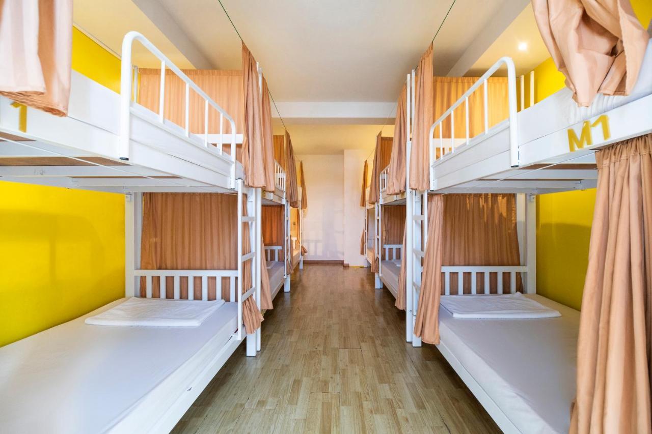 Oyo 618 At Khaosan Hostel (Adults Only) Банкок Екстериор снимка